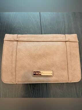 BCBGeneration - Brown/Camel Clutch